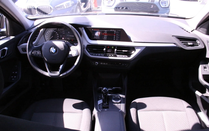 BMW Seria 1 cena 99900 przebieg: 26700, rok produkcji 2020 z Lwówek małe 232
